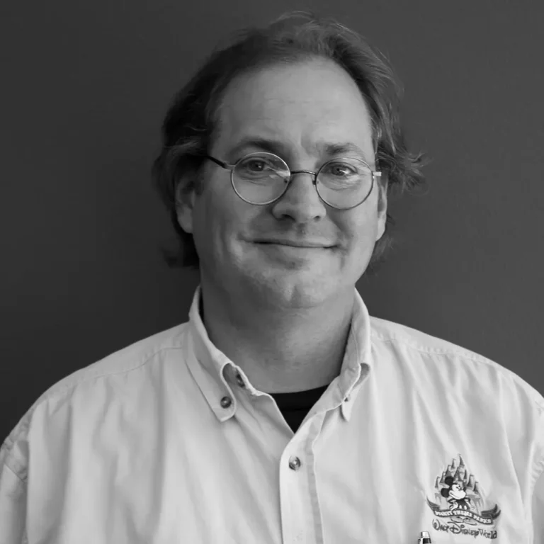 Chris Kelly headshot