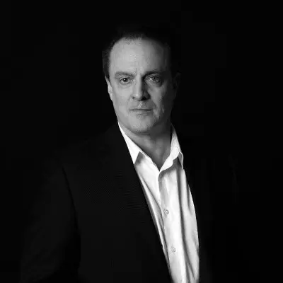 Jason Martineau headshot